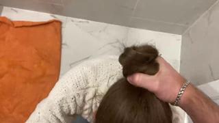 18yo slut guided me, then sucked my dick🌭 and swallowed my cum