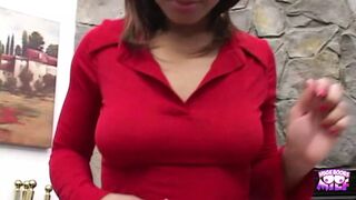 Slim Dark Beauty Craves Hitting Small Hands with a Large Dick🍆