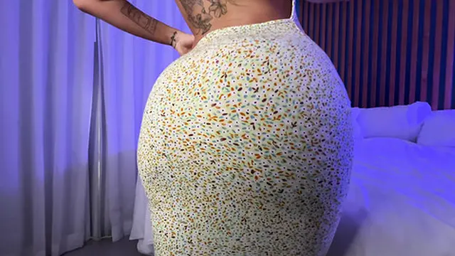 Tan UK Beauty Arabella Mia Gets Intense Pussy🌮️ Action from Jmac