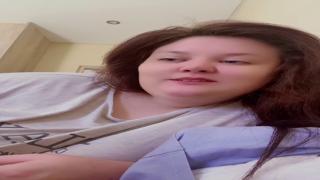 Dirty old cougar rides your cock🍆 hard in the bedroom