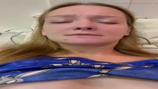 teen cutie gets fingered by her own pink clitoris