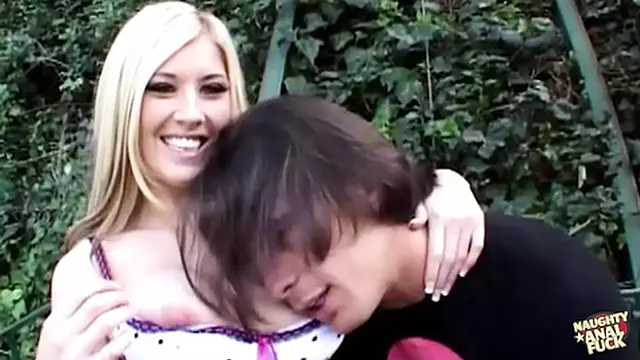 Blonde Michelle Barrett Loves Two Cocks and Deep Anal👌 Play