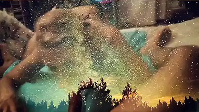 A sizzling teaser of your sweetheart′s sensational head job