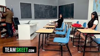 Dirty educator seduces naive senior pupil on school bus