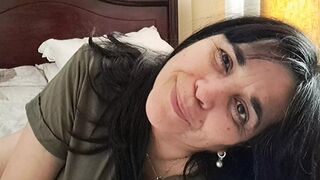 Orgasmic self-pleasure: the ultimate finger-fuck fantasy