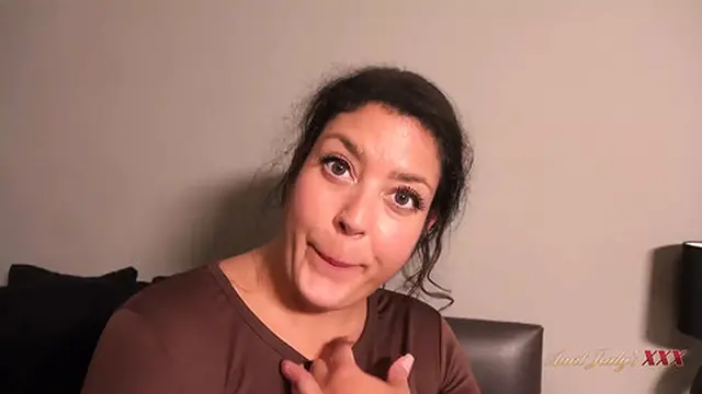 Ajudysxxx - Your Busty BBW Landlady Cassy Catch You in Her Panties