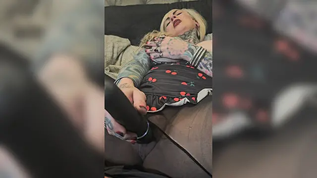 Vibrator slides against my soaked pussy✌ through thick pantyhose &mdash;  leading to a mind-blowing climax🚀