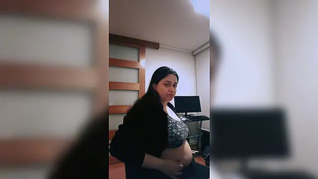 Nicole′s Juicy Pussy✌ & Flabby Tummies Get Slicked Up at the Gym Then Devoured on Soft Cushions ????