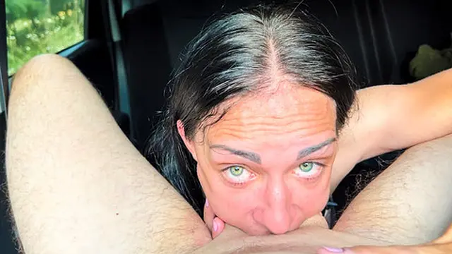 Slender Babe in Car Savoring Throat Pleasure