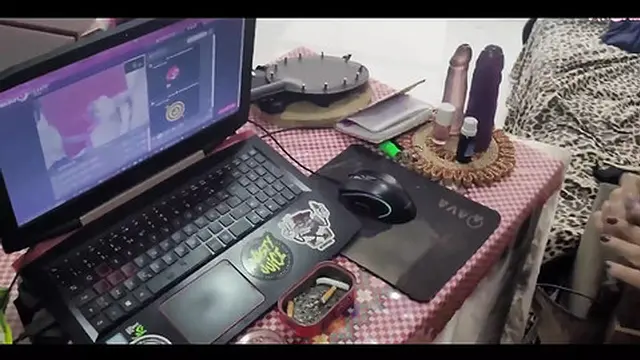 I let my girlfriend taste my husband′s big black cock🌭