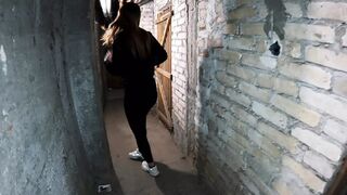 Amateur 18yo Scared At Door, Sucked & Pounded In House's Cellar