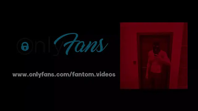 Madison Quinn massages her genitals for intense sex