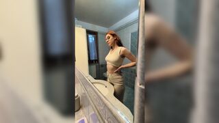 I Fuck My Girlfriend Hard in the Bathroom and in Her Face