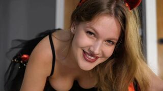 Remember, I'm always hungry! Every time we meet, I'm going to fuck you! POV  VIRTUAL SEX