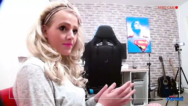 Abby Price - Cute 19 Year Old Pussy