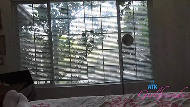 Virtual intimacy session