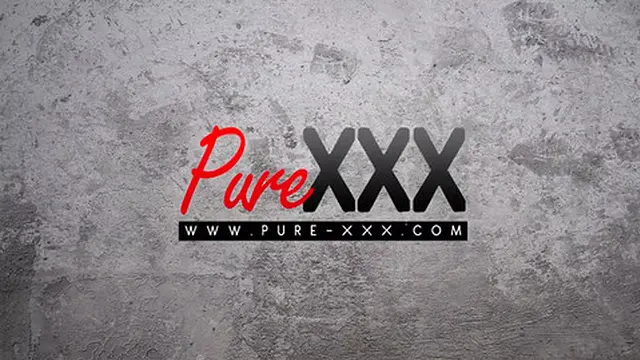 Naturally busty babe takes the cock🌭