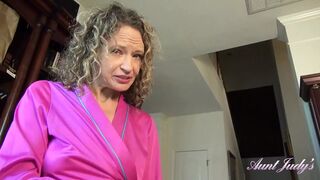 Your Horny🥵 Mature Step-Sister Tia Sucks Your Cock🍆 POV