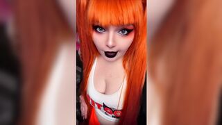 Fat Hooters Girl Thanks You for Tip