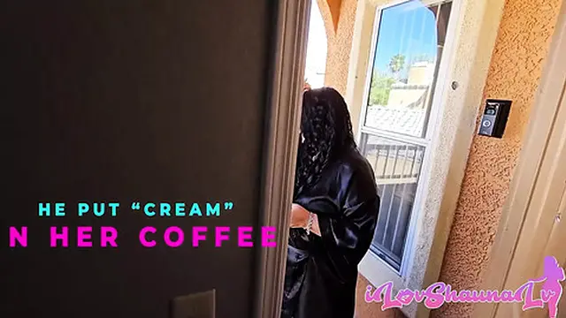 Hot Neighbor′s Creampie BBC