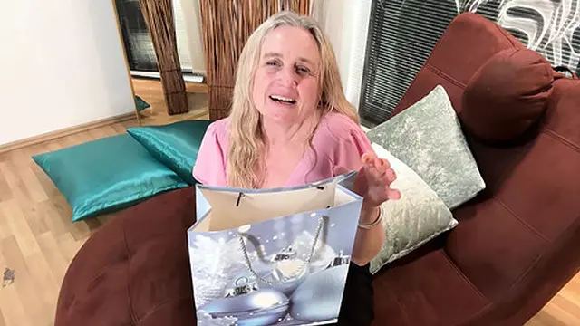 Close-Up Dildo POV Prolapse Scene with My Lover′s Toy