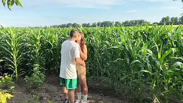 boyfriend has Public Sex with girlfriend while walking through a cornfield