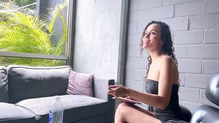Psychology session got out of hand, a psychologist gave sex to her young client