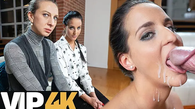 In La Pianiste′s Grip &mdash;  His Dick🍆 Feels Larger