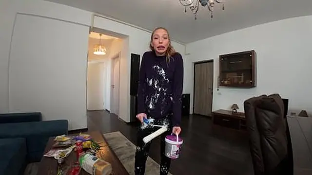 I Teach My Lazy Boyfriend a Lesson