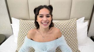 Teen cutie sucks cock🌭 in filthy POV flick