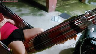 Distracted mom in hammock shows off her pussy🌮️, gets me hard!