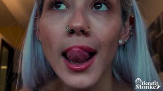 Veronica Leal unleashes fiery fellatio😜 frenzy